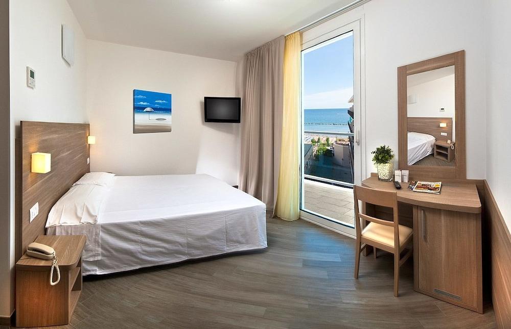 Hotel Atlantic & Spa Gabicce Mare Kültér fotó