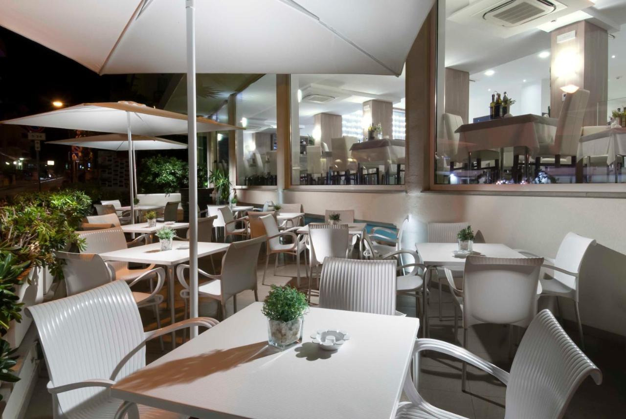 Hotel Atlantic & Spa Gabicce Mare Kültér fotó