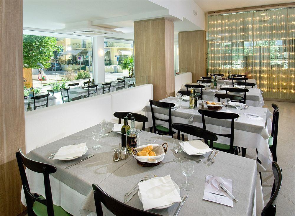 Hotel Atlantic & Spa Gabicce Mare Kültér fotó