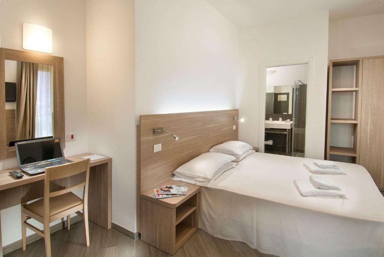 Hotel Atlantic & Spa Gabicce Mare Kültér fotó