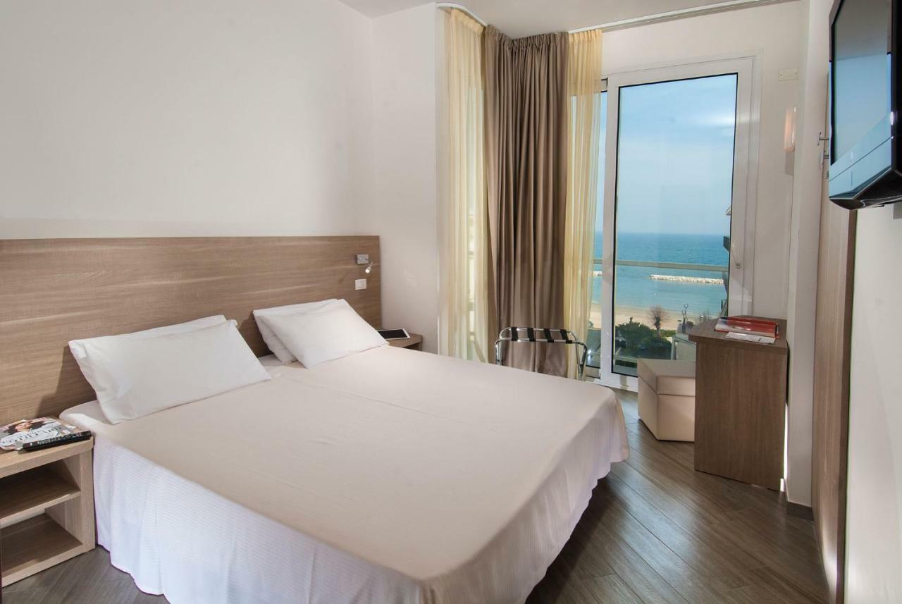 Hotel Atlantic & Spa Gabicce Mare Kültér fotó
