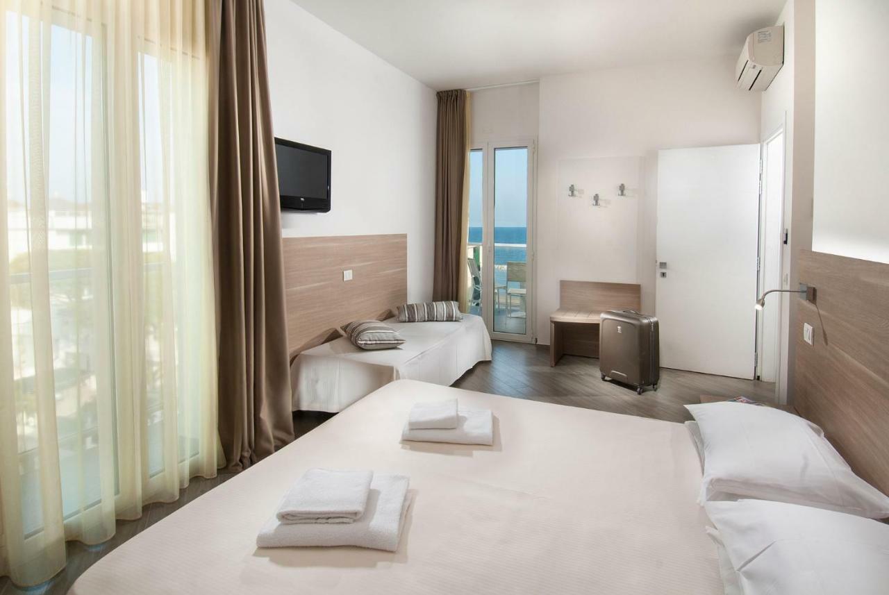 Hotel Atlantic & Spa Gabicce Mare Kültér fotó
